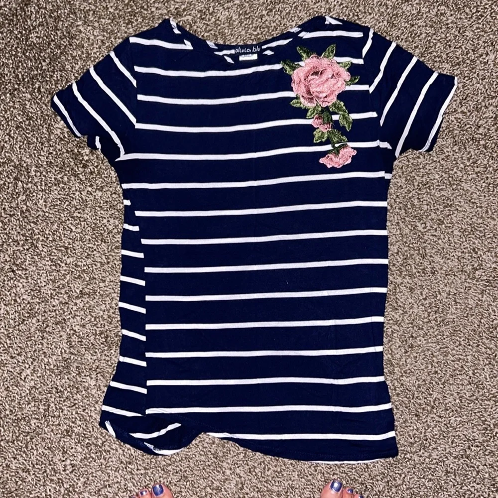 Striped and floral top LAST CHANCE BEFORE ITS DONATED - Picture 1 of 3